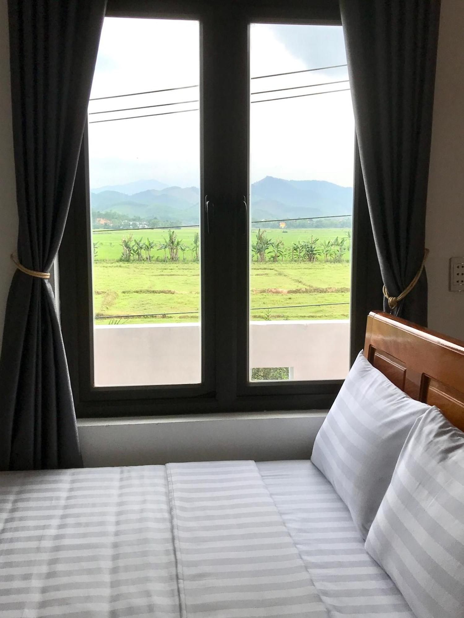 Happy Field Homestay Phong Nha Esterno foto