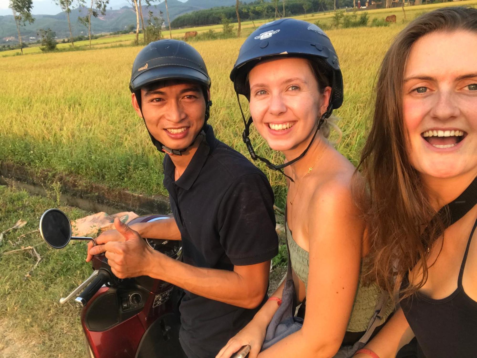 Happy Field Homestay Phong Nha Esterno foto